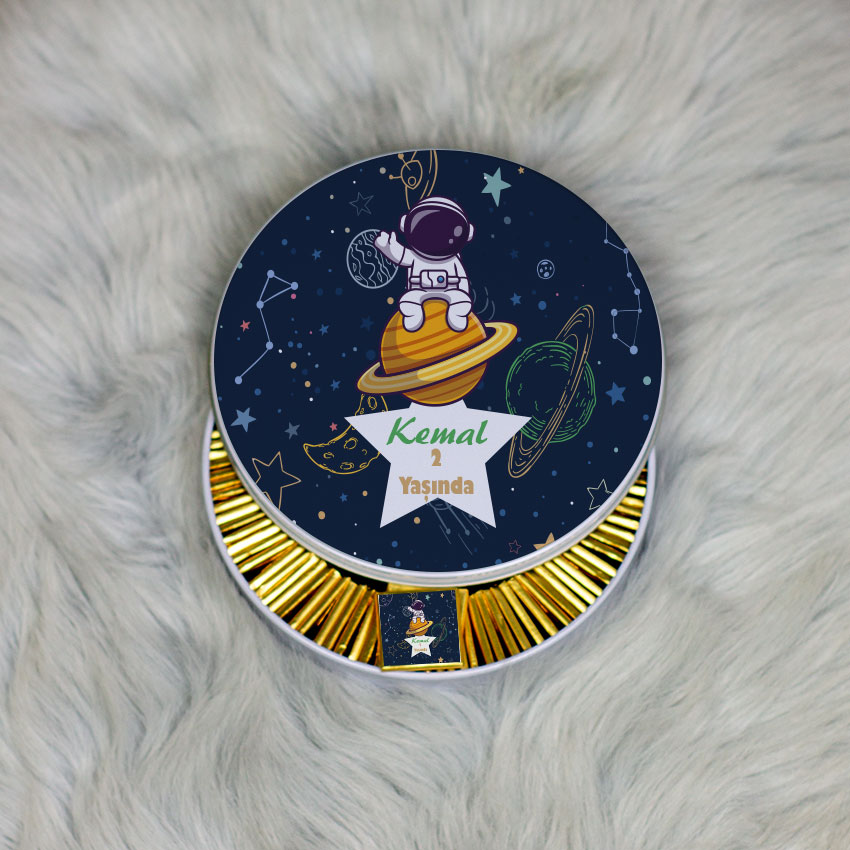 Astronot Yeni Doğan Bebek Hediyesi Çikolata 100 lü Metal Kutu