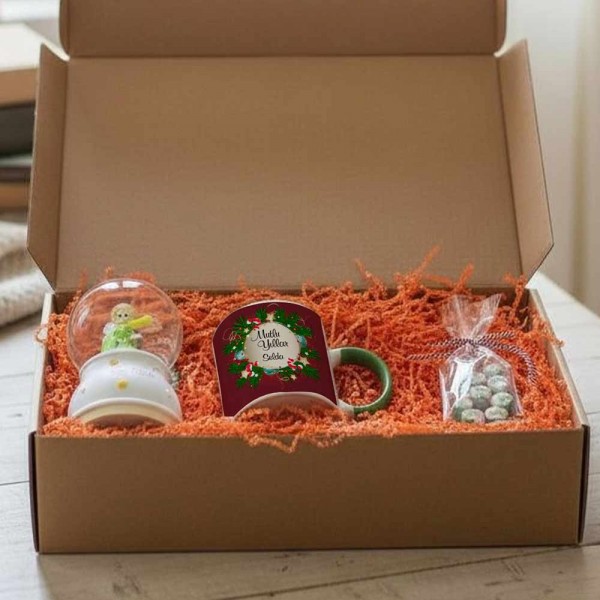 Yılbaşı Hediyesi Mutlu Yıllar İsimli Kar Küreli Hediyelik Set