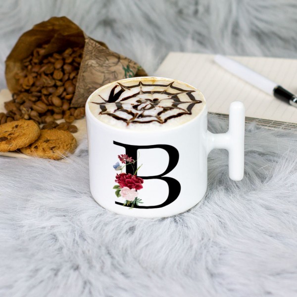 B Harfi Latte Fincanı