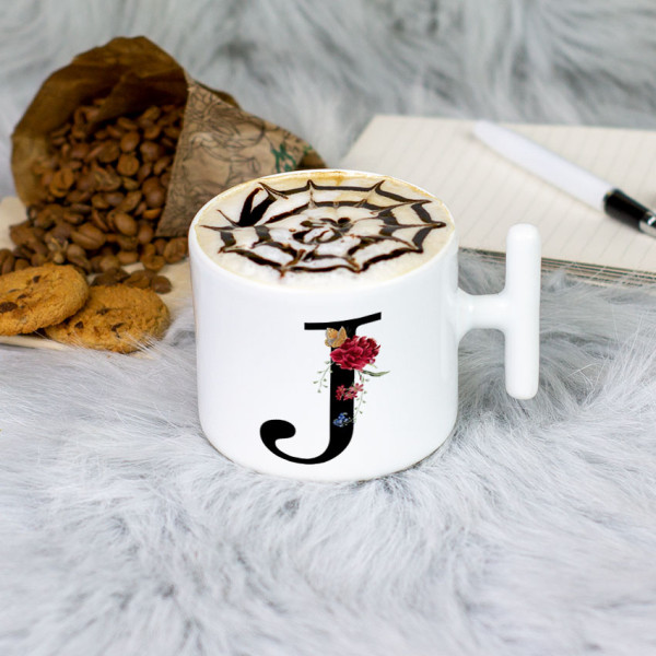 J Harfi Latte Fincanı