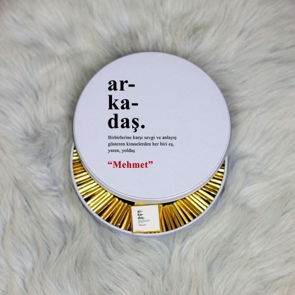 Arkadaşa Hediye Metal Kutuda Çikolata 100 Adet