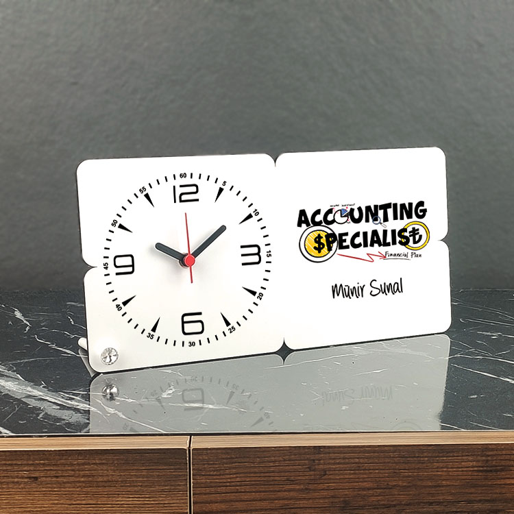 Accounting Specialist Ahşap Masa Saati