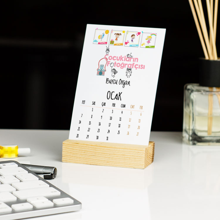 Çocukların Fotoğrafcısı Masa Takvimi