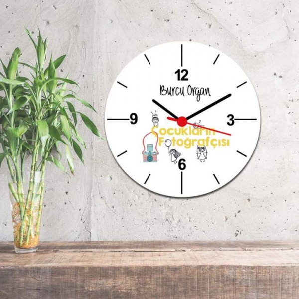 Çocukların Fotoğrafcısı Sarı Tasarım Duvar Saati