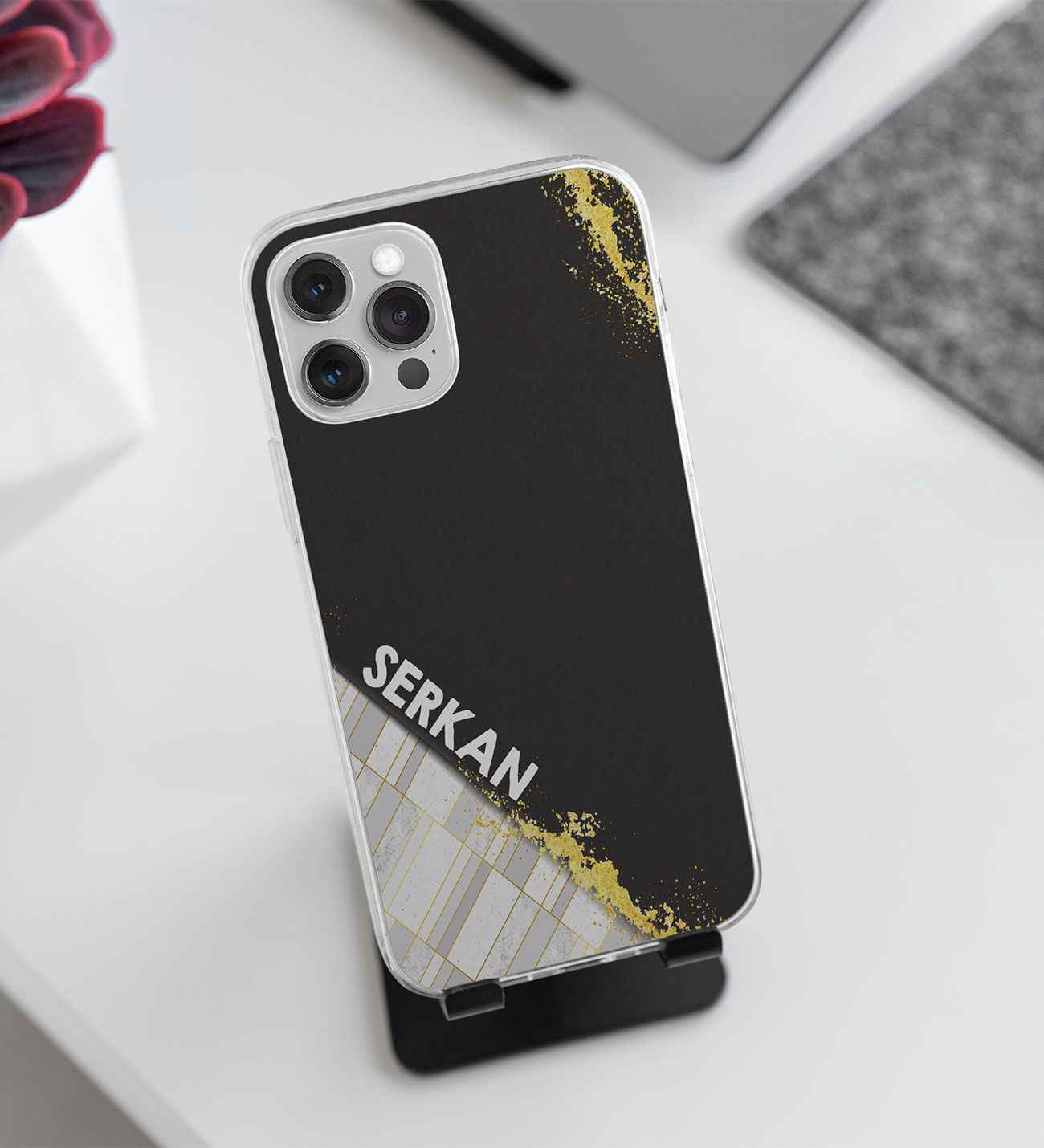 İsme Özel Siyah Gold Tasarımlı Telefon Kılıfı (Sadece iPhone Modelleri) İsme Özel Siyah Gold Tasarımlı Telefon Kılıfı (Sadece iPhone Modelleri)