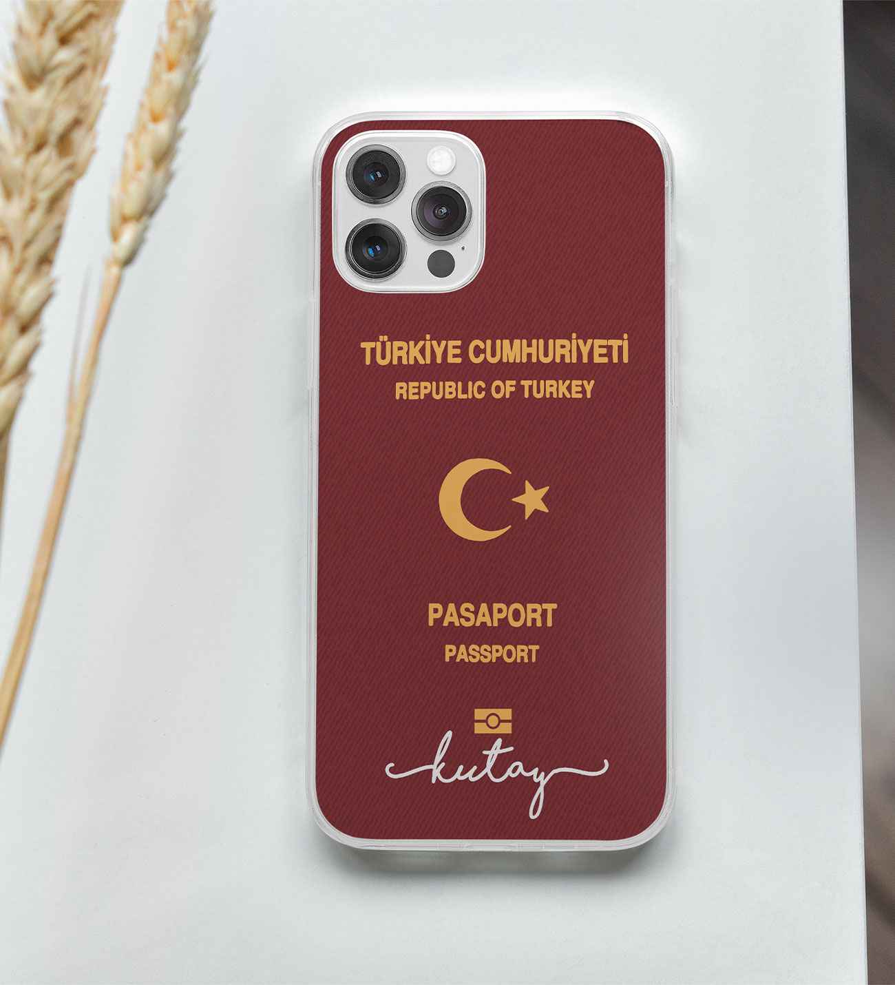 Pasaport Tasarımlı İsimli Telefon Kılıfı (Sadece iPhone Modelleri)